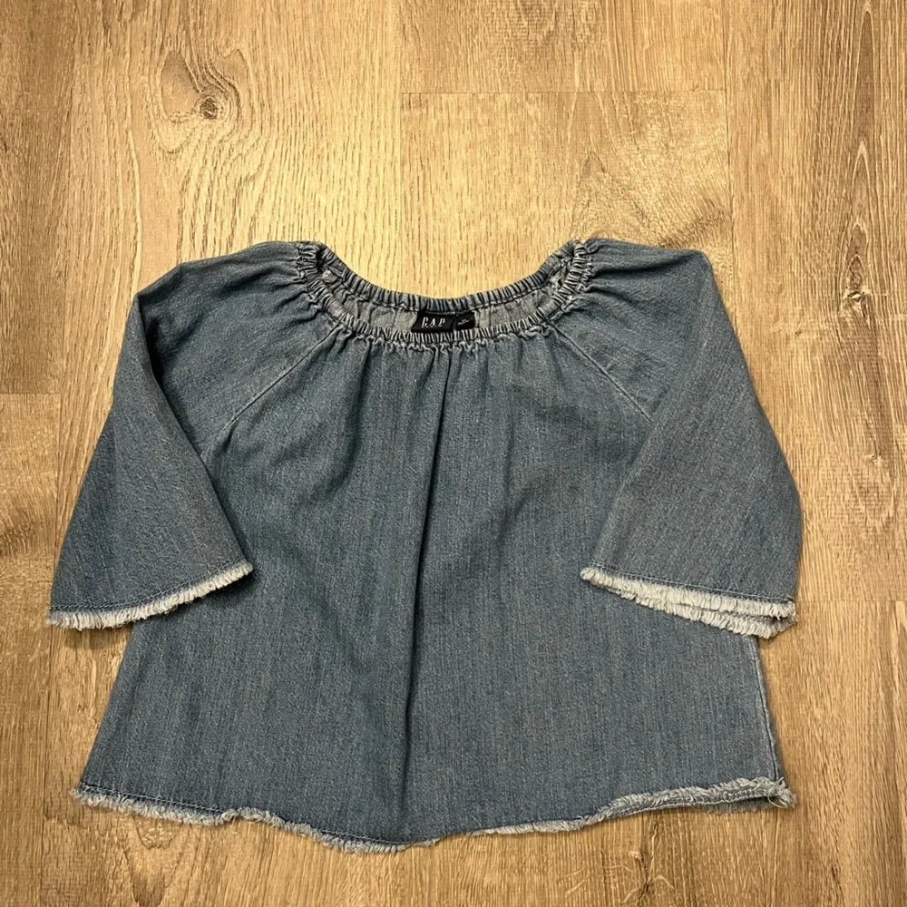 Girl's‎ Gap Denim Blue Top- Size XS- Pre-owned